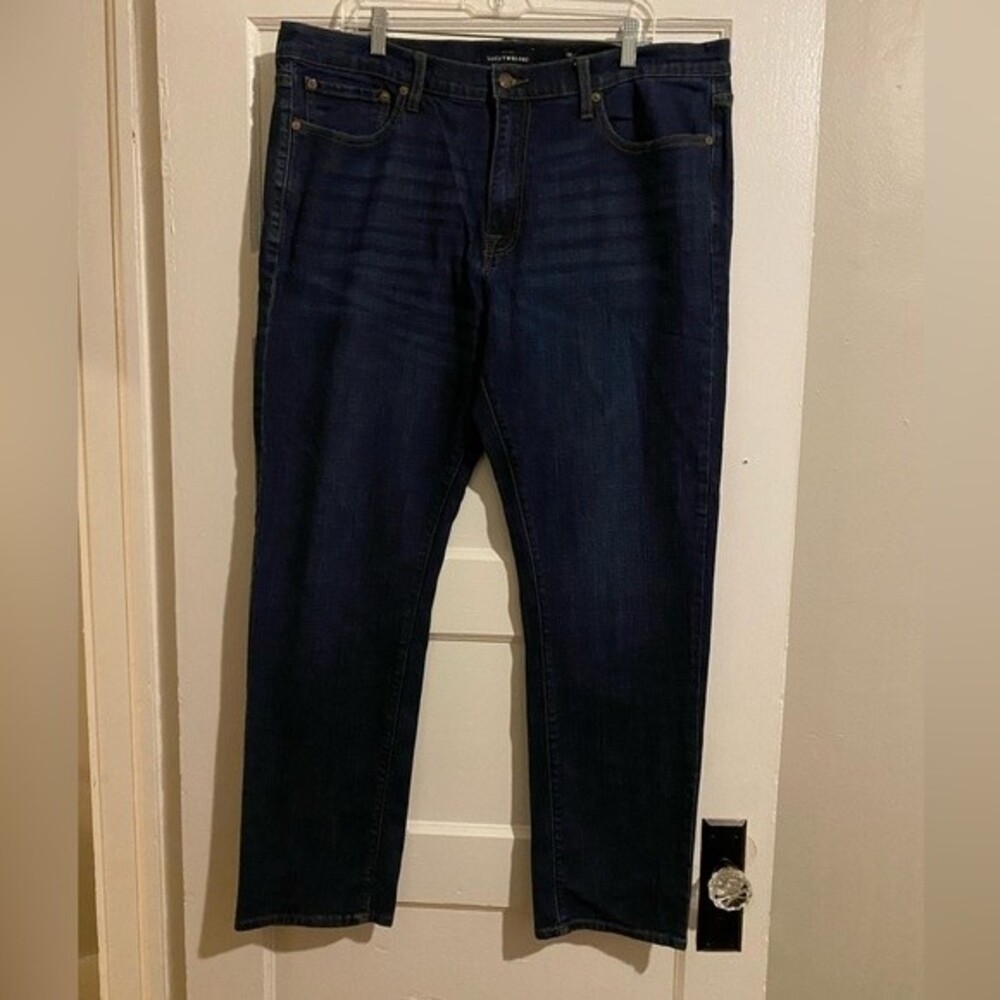 Lucky Brand Men’s Dark Wash Athletic Slim Straight Leg Denim Jeans